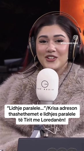 Krisa adreson thashethemet e lidhjes paralele të Tirit me Loredanën! @anxheloshkreli @julian.hurdha @krisacaushii Për të ndjekur videot e plota të emisioneve tona mjafton të klikoni në kanalin tonë zyrtar në YouTube . . . #topalbaniaradio #topalbania #topradio #tar #radio #radiokombetare #radiolover #uamamitopalbania #newpost