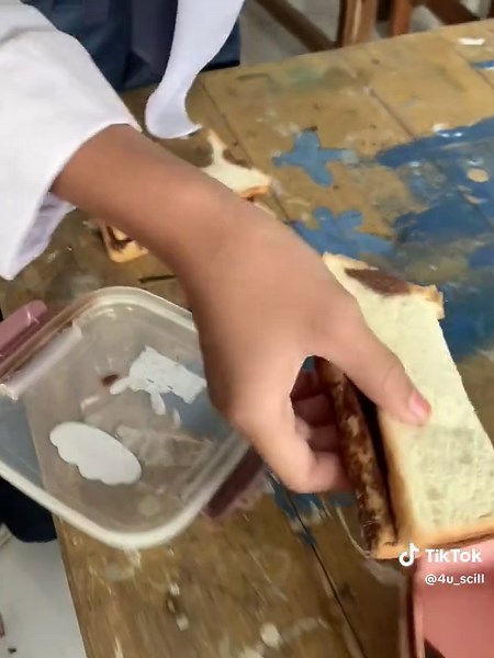 ADA AJA GEBRAKANNYA ASTAGA😭 #draft#fyp#trend#kelas#4u#lewatberanda#aud#xybca#kelas8#cegil#spesial#mootskelas?#cegilkelas#core