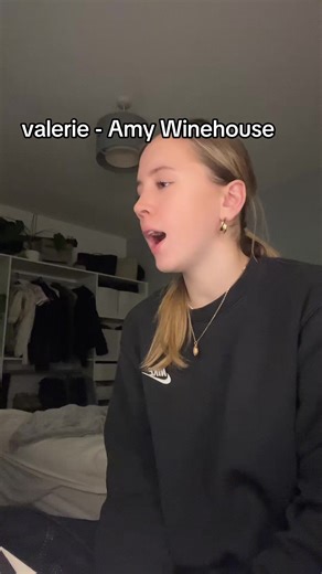 as requested #amywinehouse #valerie #fyp #viral #singing