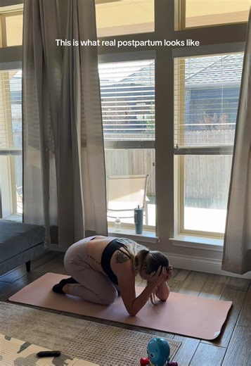 Honestly this took me a while to edit because I did not want to watch the video and I also debated if I even wanted to post this butttt I reminded myself that I always want to show the real, messy sides of motherhood on here and this is that. Been slowly adding workouts into my routine and it is HARD, physically and mentally. If you’re feeling the same way, you are not alone. Nobody ‘bounces back’ after having a baby. Shoutout my hubby for always reminding me that not only did I grow & birth a h