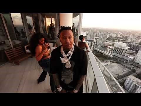 Finesse2tymes ft. Moneybagg Yo - Cold Streets [Music Video]