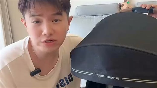 宝兰贝儿轻便推车，轻巧折叠，适配宝宝出行场景，安全舒适，妈妈更省心。