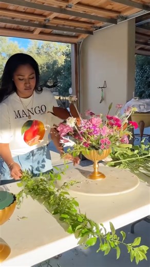 Sarah Khan on Instagram: "DIY centerpieces from the grocery store! Save it share it and use it! Also, hire a professional. I am a professional, so I make it look fast and easy 🤣☠️ These are great tips for a small 40-60 person gathering"
