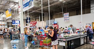 Costco's Stunning Pyrex Glass Mixing Bowls Have Fans Raving