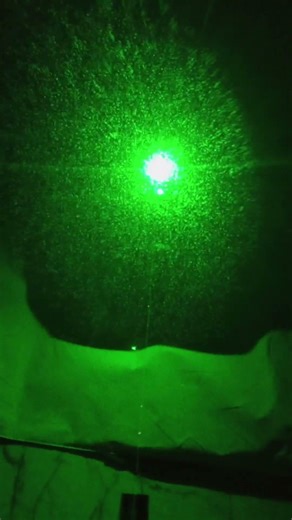 राम🌞 राम diffraction pattern through a hair and green laser light physics laboratory experiment