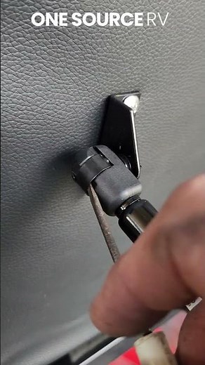 Gas Strut Replacement #rv #gas #strut #vanlife #replacement #auto #rvtips #tips #tipsandtricks #sub