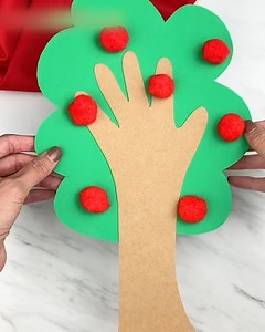 12K views · 61 reactions | This handprint apple tree is so fun and easy for fall! Directions: https://www.simpleeverydaymom.com/handprint-apple-tree-craft/ | Simple Everyday Mom | Facebook