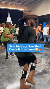 Lets Freak It😈🔥👢 🚨 10 new open spots Type: In-person & Virtual * More info in the bio * Camera lady: @all_that_jazzzzzzzz Location: @hitfitnesskennesaw #dance #linedance #swaywithsamone #kennesaw #atlanta #dancefitness #fitness #kennesaw #pumpitup #hype #energy #viral #trending #trend | Samone Grant