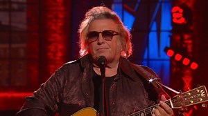 American Pie es una canción escrita por el cantante y compositor estadounidense Don McLean, grabada y lanzada por la discográfica United Artist, en enero de 1972. | Videos Musicales Solo En Hd