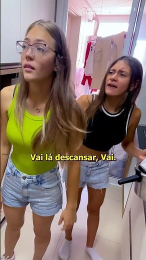 AJUDANDO MINHA MÃE A FAZER A COMIDA!! 😰😰😰 Biankinha #shots #viral #shorts