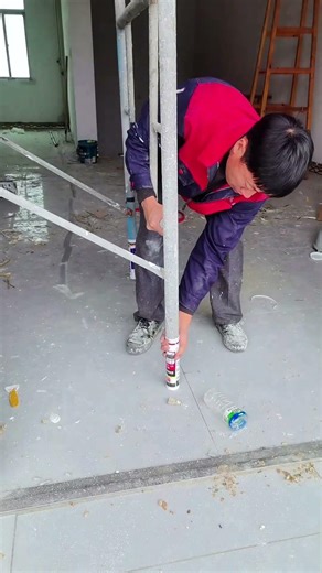 SMART Thinking! How To Move Scaffolding Without Scratches