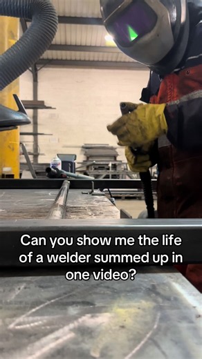 The life of a welder summed up in 1 minute enjoy 😂🧑‍🏭 #metalwork #bluecollar #welder #welding #weldinglife