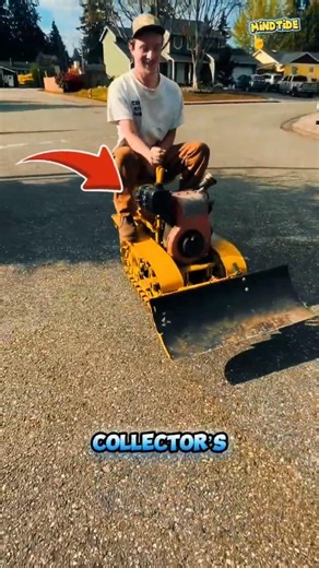 😱‼️This man managed to build a mini bulldozer #Shorts
