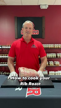 🌟 Want to be the HERO of your holiday dinner? 🌟 This foolproof rib roast method will have everyone asking for your secret. Crispy, golden crust on the outside. Perfectly pink and juicy on the inside. Every. Single. Time. No fancy equipment. No complicated techniques. Just restaurant-quality results that'll have your guests thinking you hired a private chef. 😉 The secret? It's all in the method (watch all the way through!) ➡️ ✨ Quick Tips: Start at 450°F for 15 min to create that perfect crust