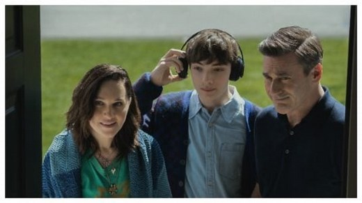 Lena Hall, Isabel Gravitt & Donovan Colan on 'Your Friends & Neighbors' Family Drama | EUR Video Exclusive | EURweb | Black News, Culture, Entertainment & More