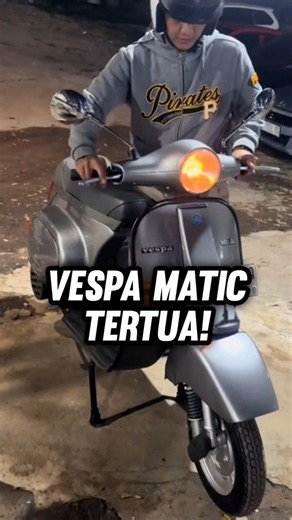 The World's First Automatic Vespa