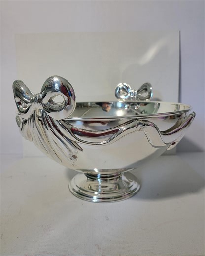 Large Vintage Silver Plated Bow & Ribbon Centerpiece Bowl - 10" Pedestal Fruit Bowl, Grandmillennial Decor, Heavy Silverplate Tableware - Etsy