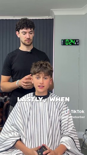 How to Style a Messy Textured Fringe with a Low Taper