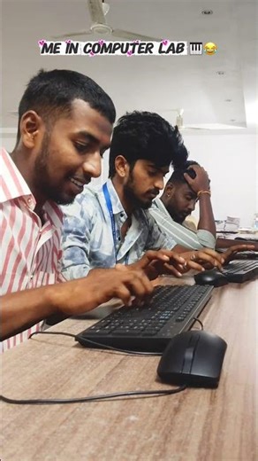 Me in computer lab🎹😂