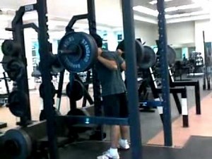 325x4 Squat, Form Issues