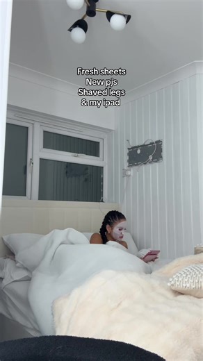 oh and a sweet treat #lifeisworthliving | sheets