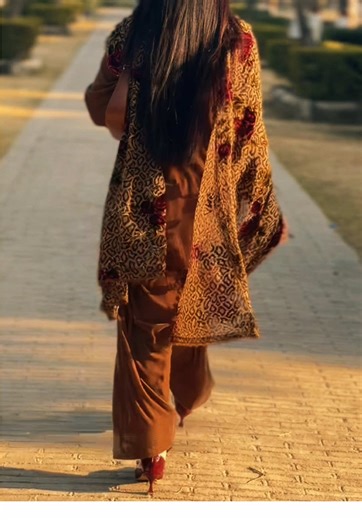 Sana Rania: Exploring Inner Beauty and Strength