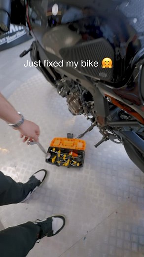 1.3K views · 29 reactions | Step 1: Watch tutorial. Step 2: Pause every 5 seconds. Step 3: Panic. #Yamaha #YamahaMotors #YamahaMaroc #MifaMotors | Yamaha Maroc - MIFA | Facebook