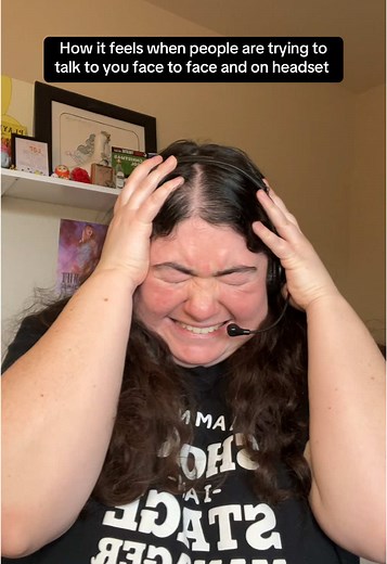 Understanding Stage Manager Communication Challenges