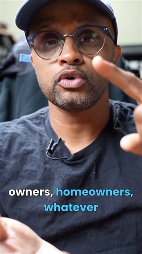 People only buy when they're desperate #businesstruth #customerpsychology #sales