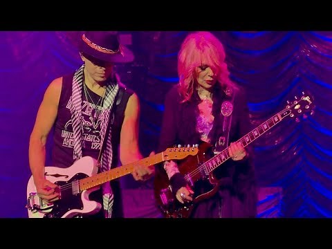 BARRACUDA (Live) – Heart | Ann & Nancy Wilson | SNHU Arena 2025