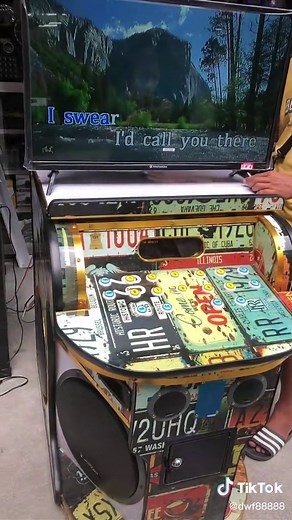 Videoke machine one set with 32 inch TV😁##christmas #party #karakoe #music #microphone