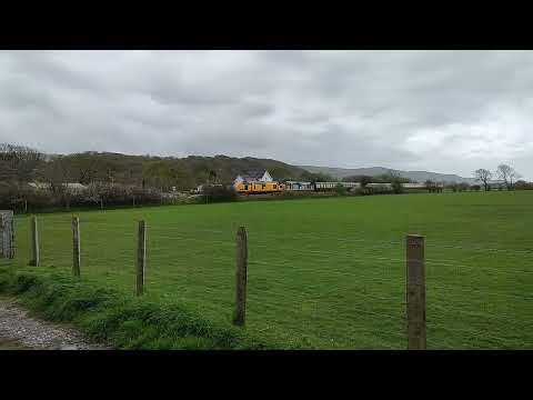 Dorridge to Pwllheli charter train going through Talsarnau 