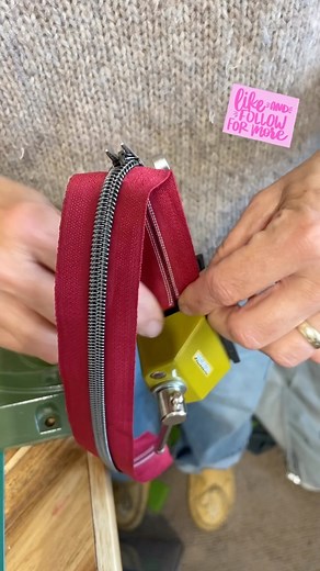 17 reactions · 8 comments | Zipper-by-the-yard is the best! Attaching the zipper pulls can be tricky though, so this is my technique. How do you do it? #zipper #zippers #sullivanstrim #zippervalley #sewingtechniques #sewingtipsandtricks #sewingtips #howto #howtosew #bagmakersofinstagram #bagmakers | Sparrow Handmade | Facebook