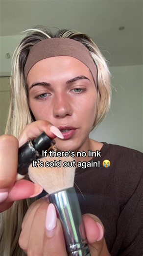 If there’s no link it’s sold out again!! 😭😭 @BPerfect Cosmetics annalivia perfection primer #beauty #makeup #summerskin #bperfect