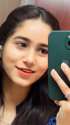 Menu Pyar Taan Odo Hi Ho Gya Si 😍 | Mirror Selfie Transition ✨