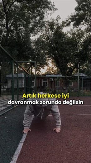 Herkese iyi davranmak zorunda değilsin!