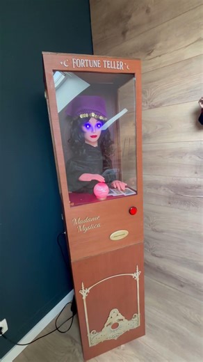 DIY fortune teller booth