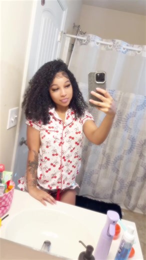 Miss Sydney🎀 (@inlovewsydney_)’s videos with Turning Up - Noodah05