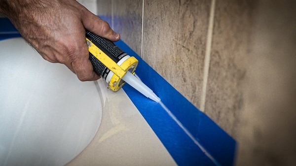 Fix Moldy Silicon Shower Caulking & Get Perfect Caulking Lines Every Time