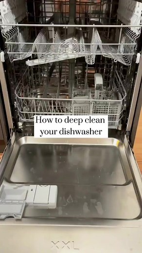 3.6M views · 18K reactions | How to deep clean your dishwasher ✨ . . . Follow  Clean Eat Guide House Hackers #cleaning #dishwashercleaning #cleaningservice #cleaningtips #cleaninghacks #househackers | House Hackers | Facebook