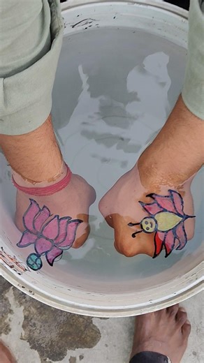 amazing 🤩 butterfly 🦋 and lotus 🪷 both drawing on the hand 👏 float in the water 💦 #song #shorts