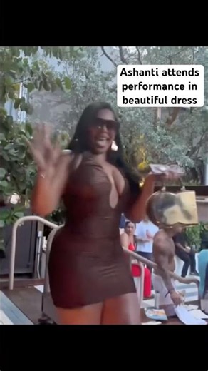Ashanti arrives in beautiful dress to perform