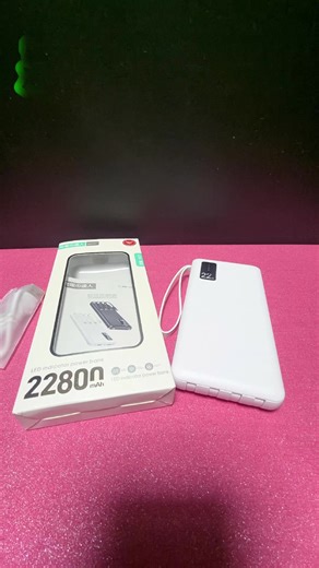 この22800mAhの大容量パワーバンクは、内 蔵ケーブル、LED 電源ディスプレイ、PSE 認証 を備えており、複数のデバイスの充電をサポー トするボード式電話充電器です #モバイルバッテリー #充電器 #大容量 #飛行機ok