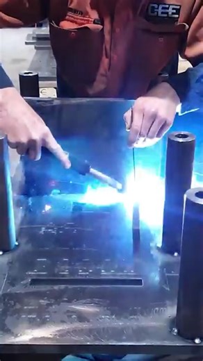 Making a Riser Block! | K & W Facing Borer Upgrade #reels #machining #engineering | Cutting Edge Engineering Australia