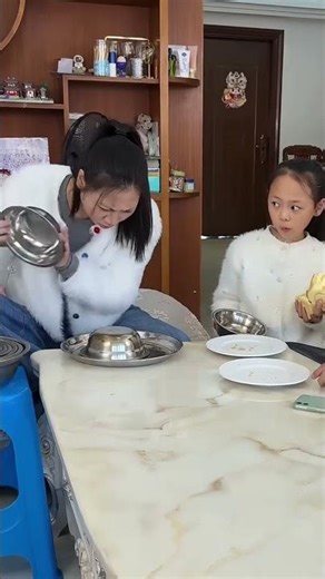 “She Set Up Her Own Mom… Daughter Turned Out to Be Too Smart! 😂🎬” #funnyprank