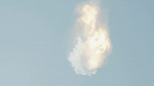 SpaceX Starship explodes during Herculean attempt to blast into space