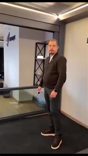 SPS Bioclimatic on Instagram: "Vertical Guillotine Glass System | Smart Comfort, Maximum View Our Kazakhstan partner presents the key advantages of the SPS Bioclimatic Guillotine Glass System — engineered for luxury projects, commercial spaces, and modern architecture. 🔹 Motorized vertical movement 🔹 Strong aluminum profiles & tempered safety glass 🔹 Excellent wind, rain & sound insulation 🔹 Seamless integration with pergola & bioclimatic systems 🔹 Ideal for restaurants, hotels, cafés, terr