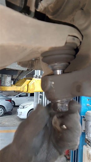 Ford crown Victoria front Wheel lower arm ball joint replacement