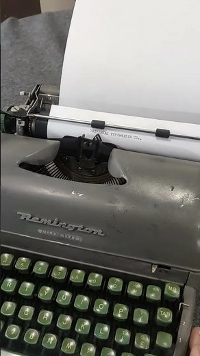 Remington Quiet-Riter Typewriter