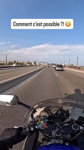 Comment c’est possible ?! 😳 Mon équipement by @speedwayfr : - Casque : Shoei NXR 2 - Veste et pantalon : Bowtex Elite AAA - Airbag : Alpinestar Tech-Air 5 - Bottes : Alpinestar SMX Plus V2 Matos vidéo : - Gopro 12 Lens Max 2.0 - support Gomoto - Micro : Movo ACM400 #moto #motard #bikelife #motards #quotidien #motolife #danger #motofrance | Erdozz